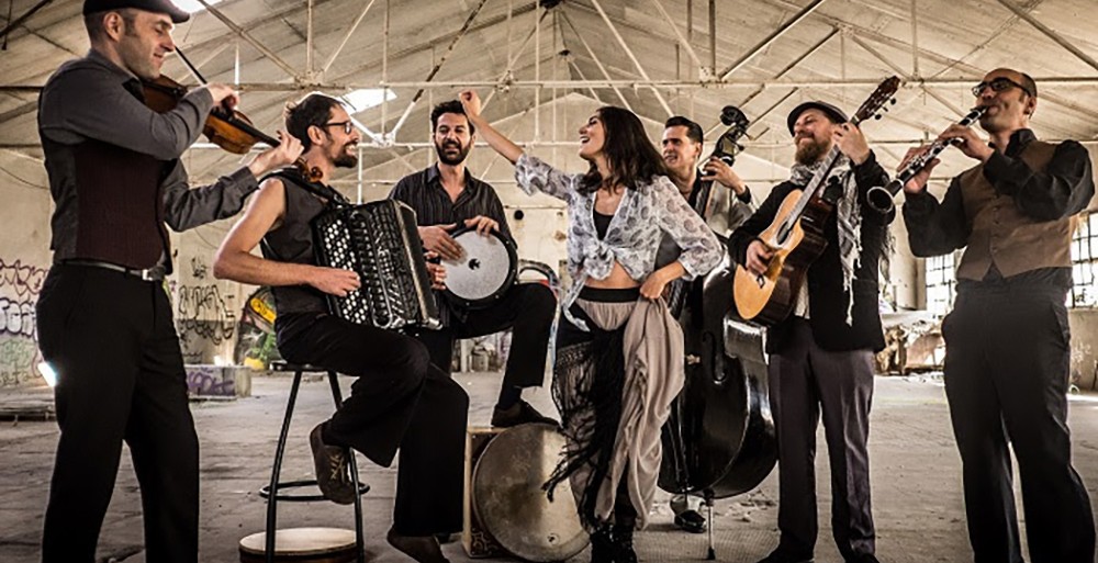 Barcelona Gipsy balkan Orchestra