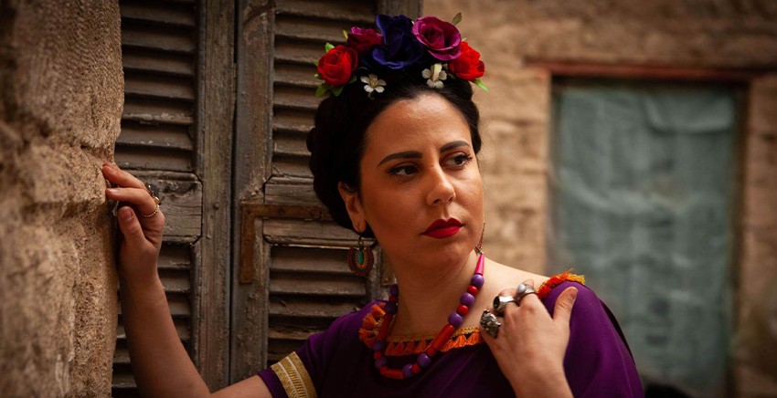 Frida Kahlo, Mε Σπασμένα Φτερά