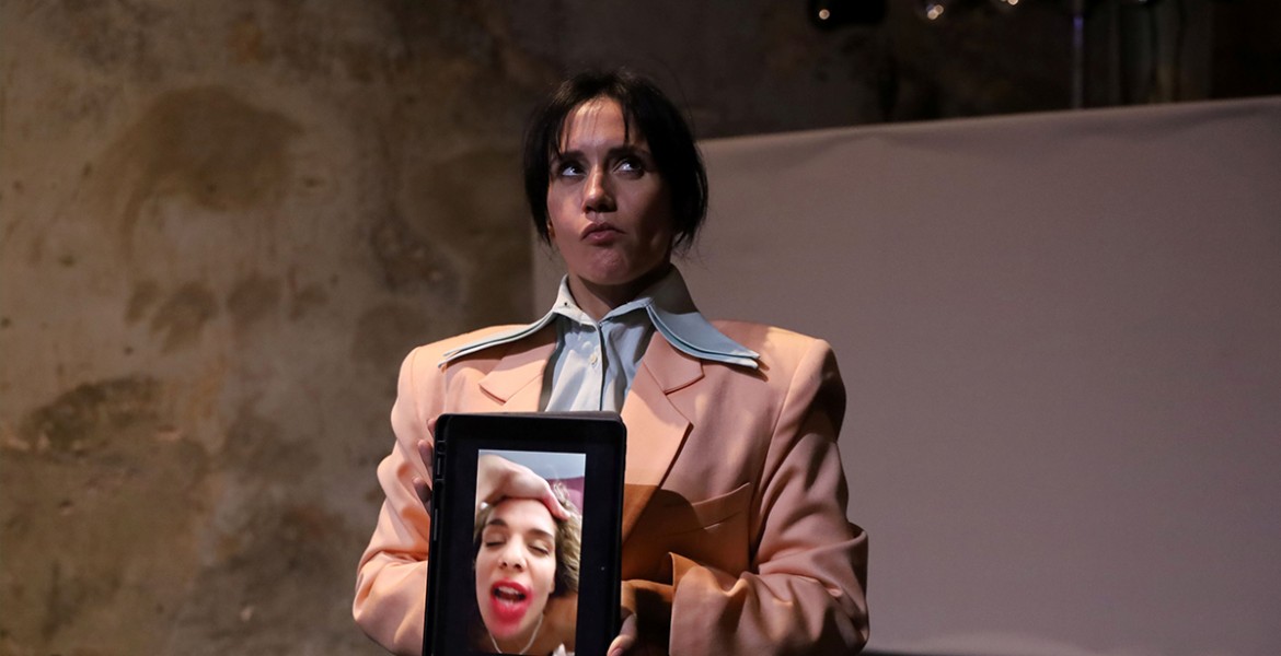 Ατυχές πήδημα ή Παλαβό πορνό