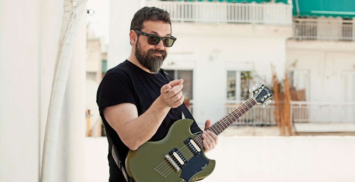 Ο Σπύρος Γραμμένος γιορτάζει (ξανά) τον Άγιο Βαλεντίνο