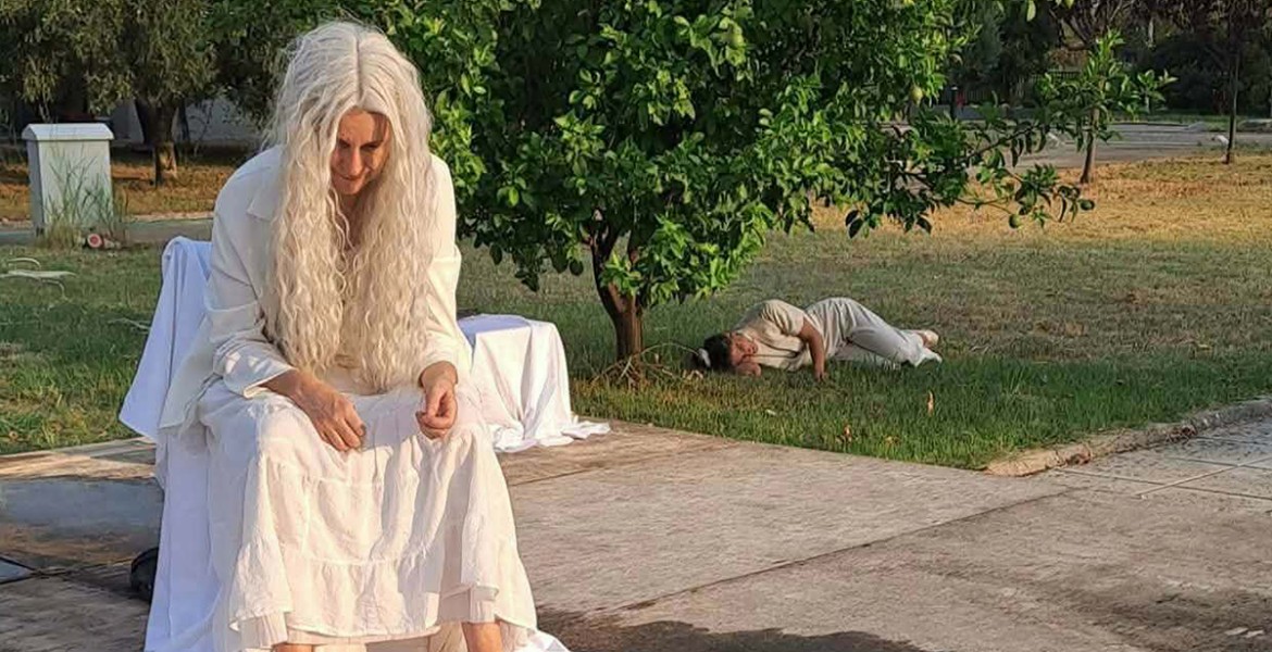 Ουρανός απ' άλλους τόπους – ρόδα στο Μαντήλι