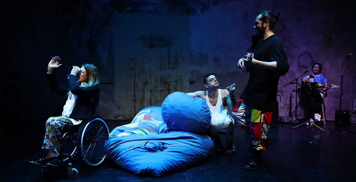 Αόριστος της Ελευθερίας Παπουτσάκη