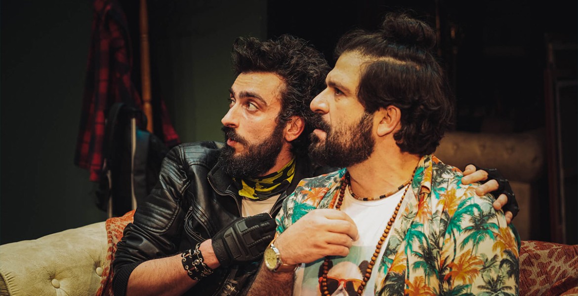 Γιώργος Αλκαίος | Ο Ημιυπαίθριος