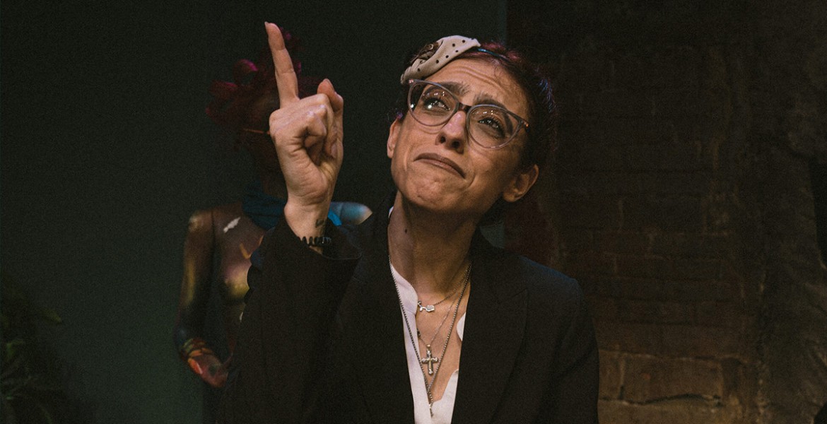 Γιώργος Αλκαίος | Ο Ημιυπαίθριος