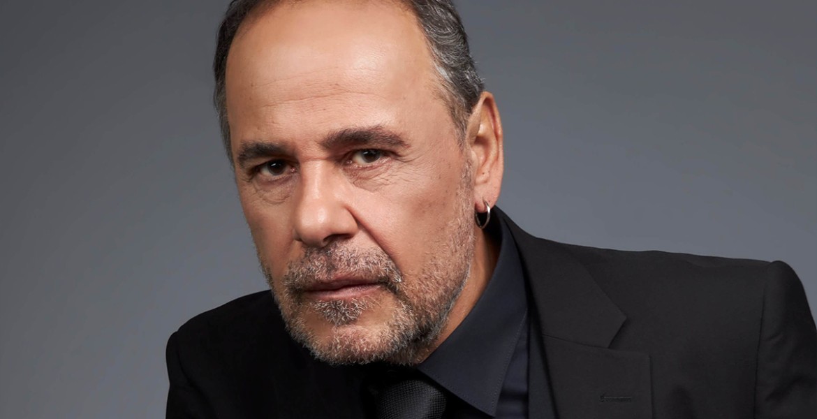 Τα Καλά Παιδιά Δε Μιλάνε, Λόλα
